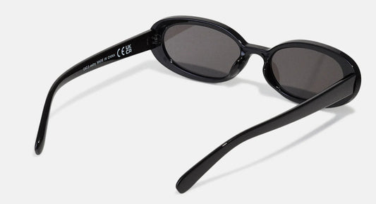 Oculos Oval